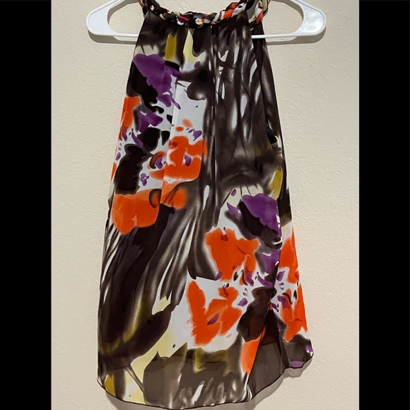 EUC Multi-print sleeveless Cato Top. - Picture 5 of 7